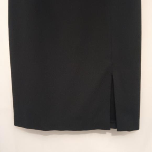 🎁 WHBM Vintage LBD. Has Pleating on Bust Area, Wide Waistband, Front Side Slit - Picture 5 of 12
